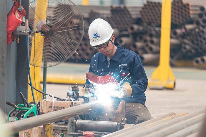 崇文网架焊接车间